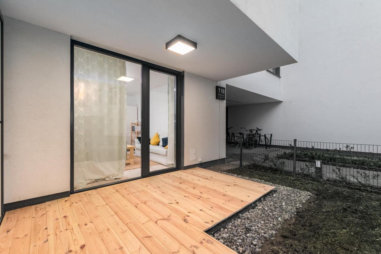 Przerwana 11A By Homeprime Warsaw Ngoại thất bức ảnh