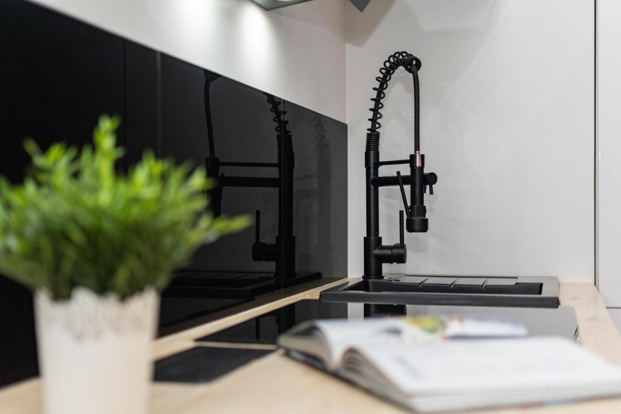 Przerwana 11A By Homeprime Warsaw Ngoại thất bức ảnh